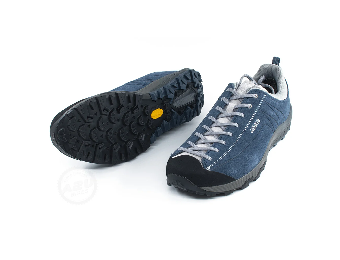 NIZKI POHODNI ČEVLJI SPACE GV MM